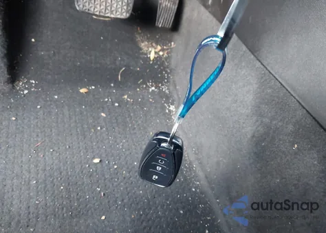 2017 Chevrolet Volt Lt z USA, uszkodzony, nr VIN 1G1RC6S58HU104548